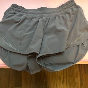 lululemon hotty hot shorts